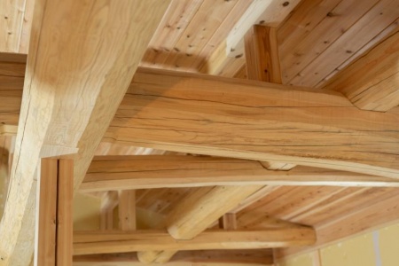 Comment choisir un charpentier bois qualifié pour votre projet ?